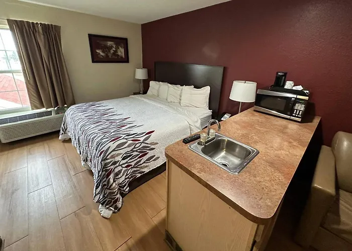 Hotel Econo Inn&suites 3*