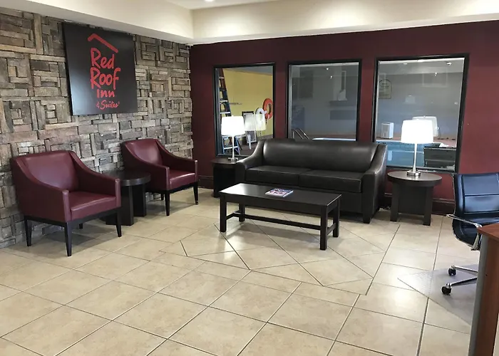 Econo Inn&suites Hotel
